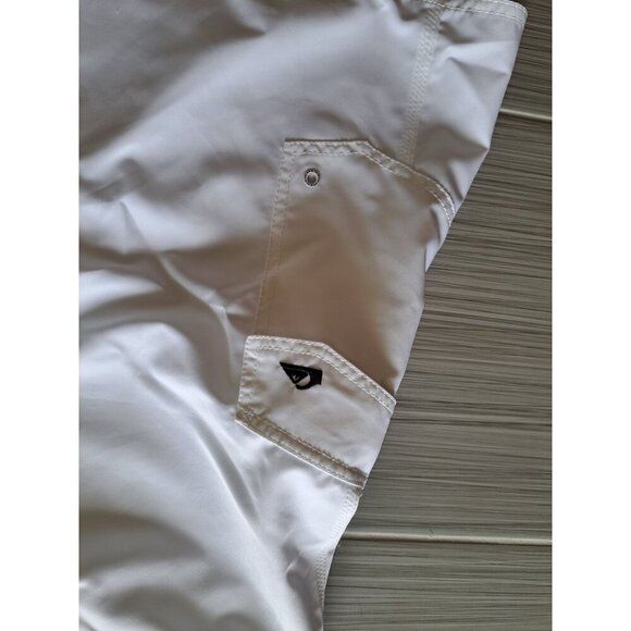 Quiksilver Mens White Cargo Swim Board Shorts Drawstring Waist Pockets Size 38 - Picture 3 of 8